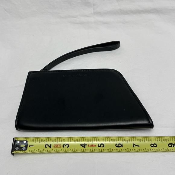 Narciso Rodriguez Parfume Wristlet - Picture 4 of 13